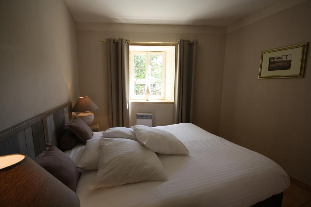 Logis Hotel Restaurant Le Domaine De L'Eau Vive Largentière Δωμάτιο φωτογραφία